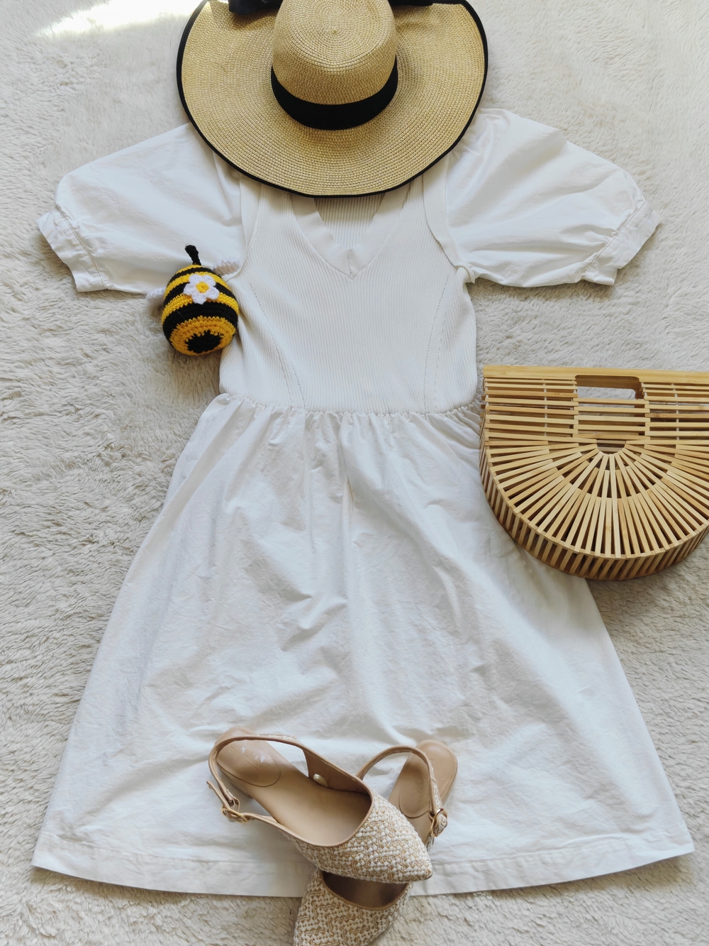 next White Ribbed Knit Puff Sleeve Mixed Media Dress | Size M | Quiet Luxury - Picture 4 of 5